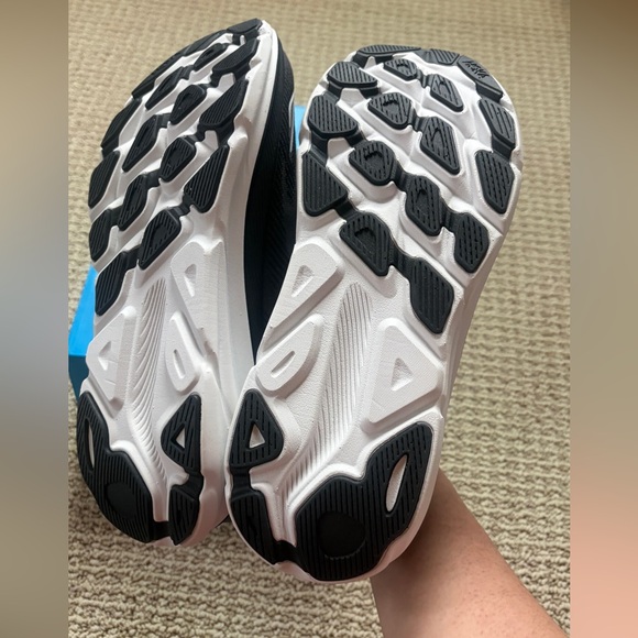 Hoka Men’s Clifton 9 - Picture 6 of 7